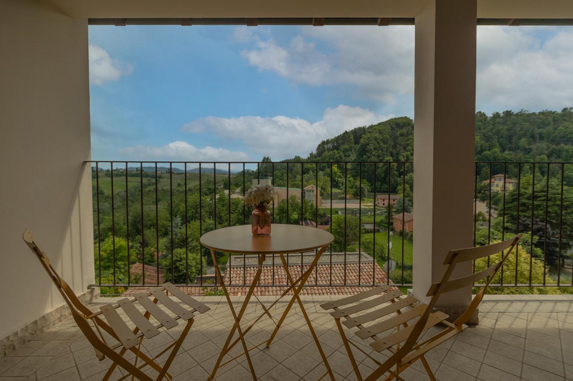 Luce Boutique Hotel Fortunago エクステリア 写真