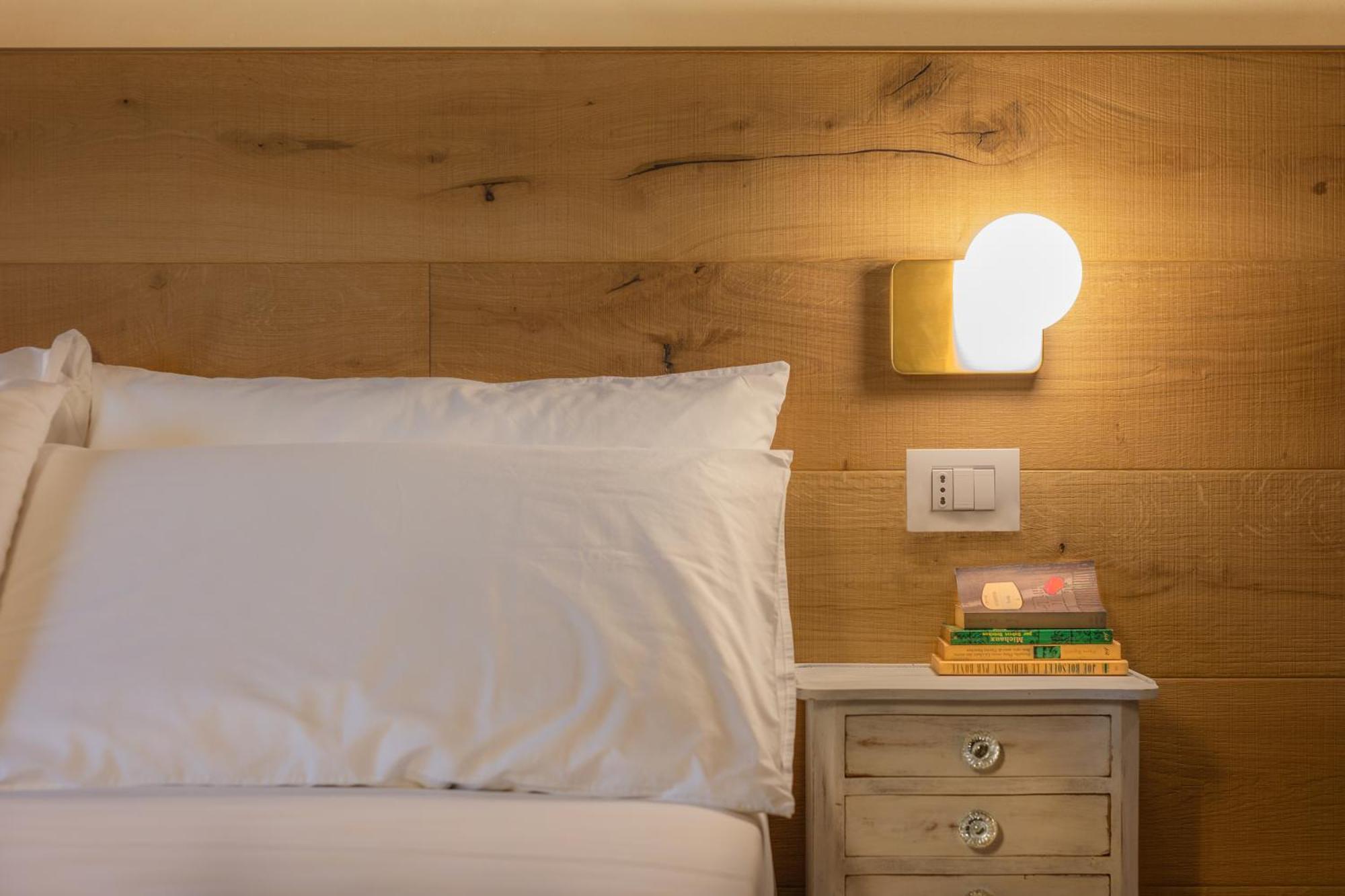 Luce Boutique Hotel Fortunago エクステリア 写真