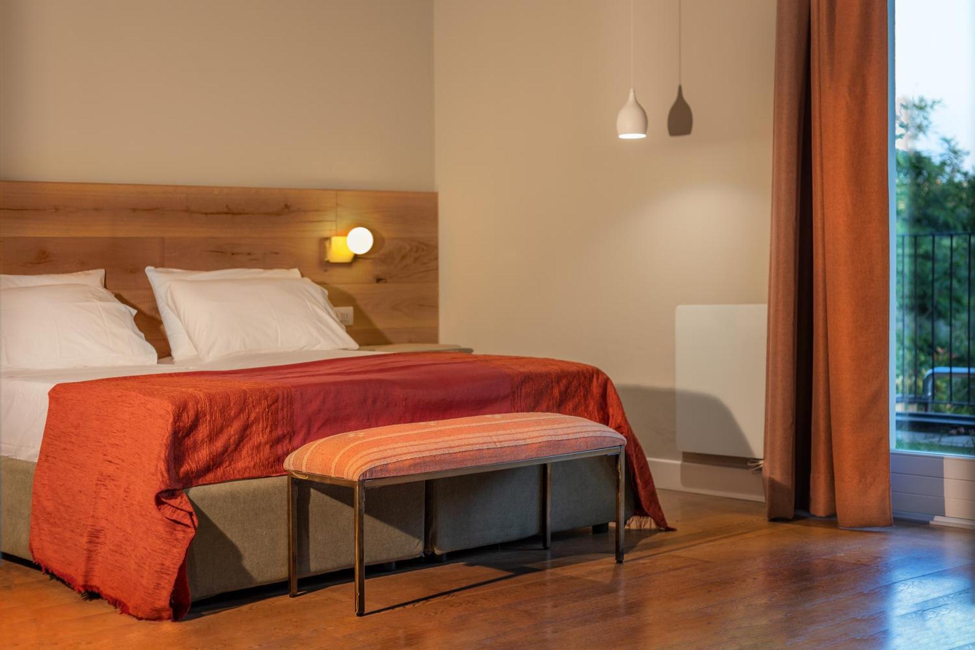 Luce Boutique Hotel Fortunago エクステリア 写真