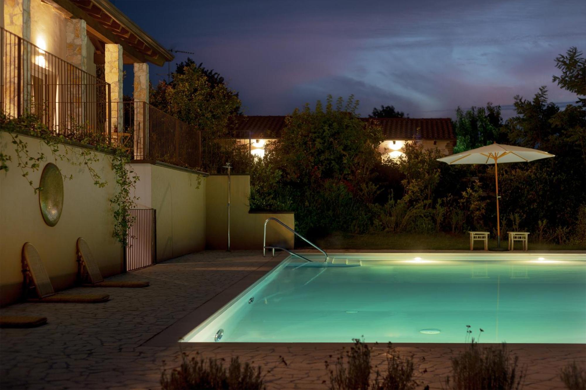 Luce Boutique Hotel Fortunago エクステリア 写真